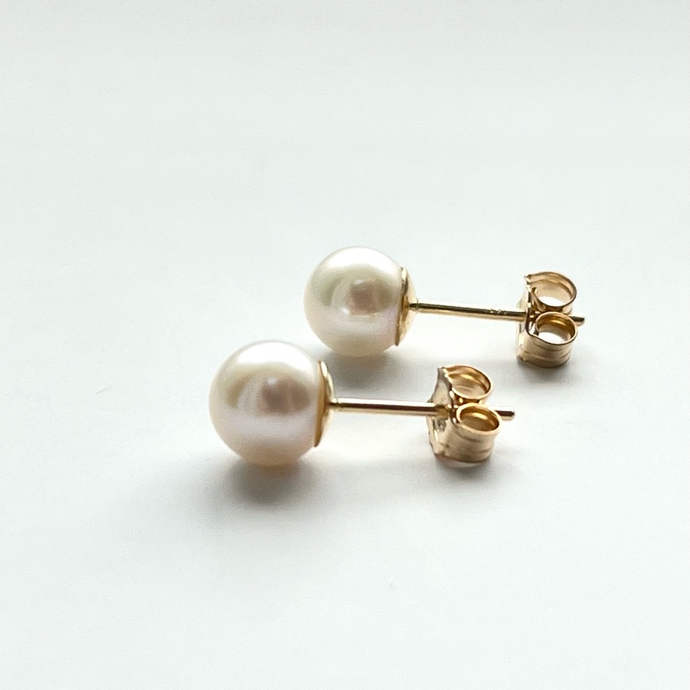 Elegant Genuine Stamped 14K Gold and Cream Nature Pearl Stud Earrings
